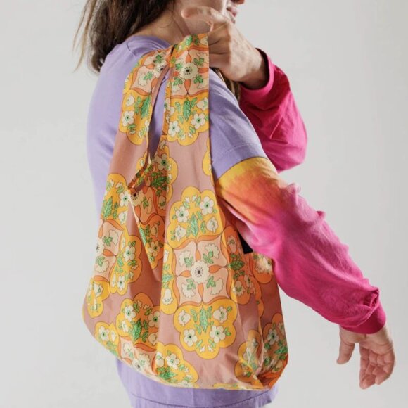 NWT Standard Baggu - Medallion Floral - Picture 3 of 7